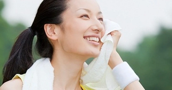 tập thể dục giúp da thông thoáng giảm mụn trứng cá